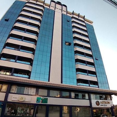 Astron Suites Sao Jose Dos Pinhais By Nobile Bagian luar foto