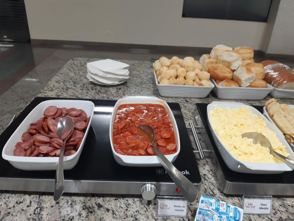 Astron Suites Sao Jose Dos Pinhais By Nobile Bagian luar foto