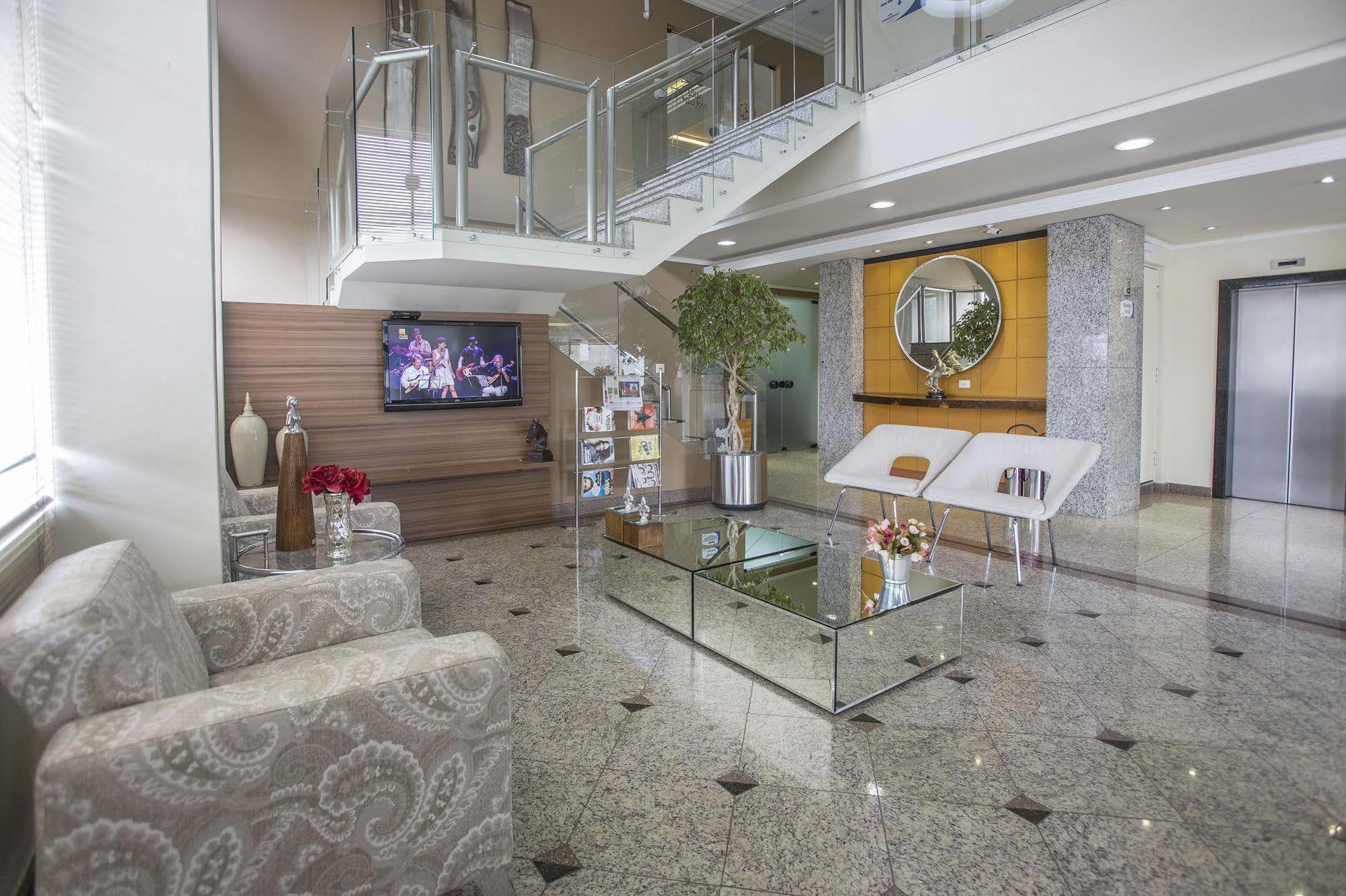 Astron Suites Sao Jose Dos Pinhais By Nobile Bagian luar foto